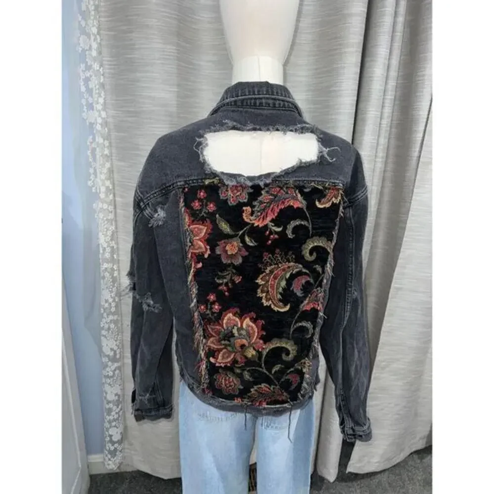Free People distressed embroidered‎ black denim jacket with studs - Picture 2 of 6